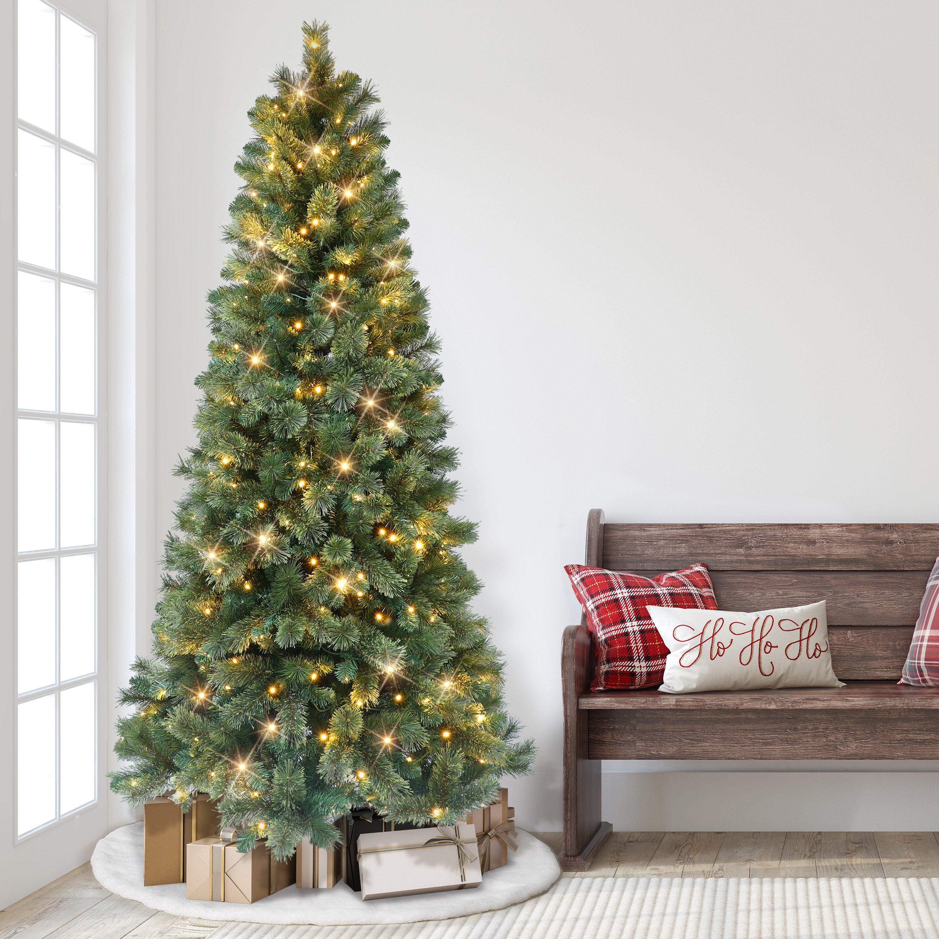 7.5ft Pre-Lit Montana Pine Tree